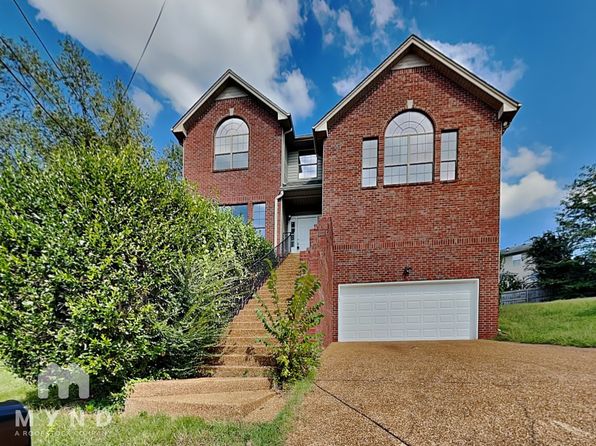 1121 Holt Hills Pl