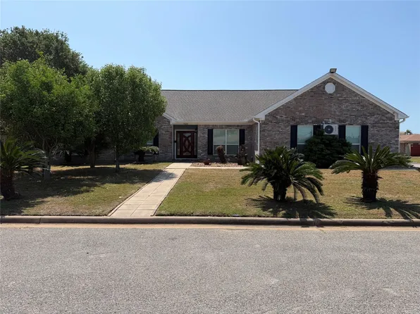 5525 Swan Dr, Galveston, TX 77551