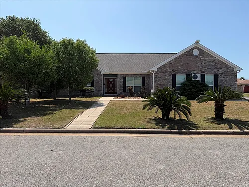 5525 Swan Dr Photo 1