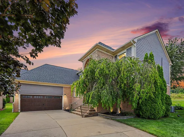 59807 Glacier Rdg N, Washington, MI 48094