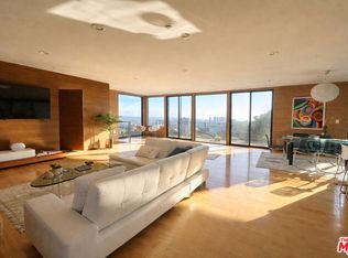 9300 Warbler Way, Los Angeles, CA 90069