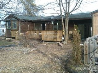 46066 W Park Dr, Novi, MI 48377