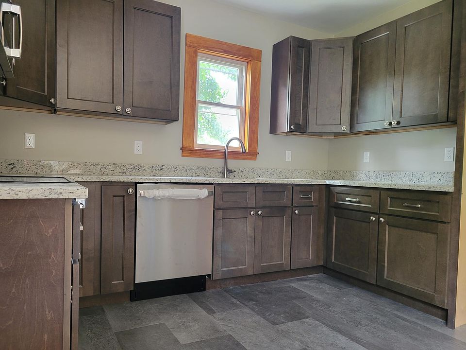 1st image of 11 Bigelow Ave #11