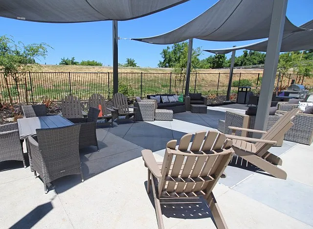 Outdoor Lounges