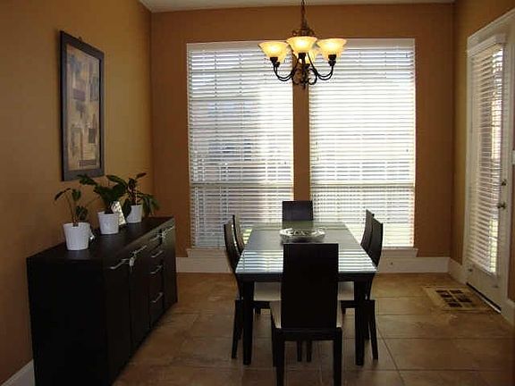 3rd image of 1307 Monahans Dr