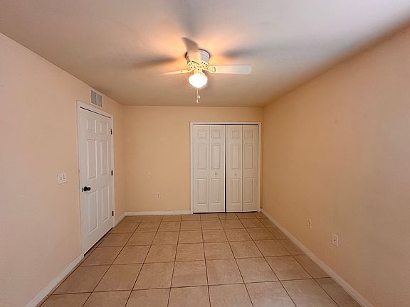 2nd image of 1044 SE 11th Ter