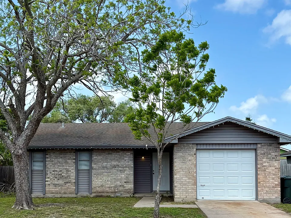 6706 Rhonda Dr