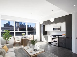 416 W 52nd St #616, New York, NY 10019