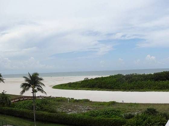 1st image of 380 Seaview Ct APT 101