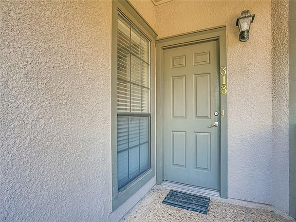 3rd image of 3101 Townbluff Dr APT 313