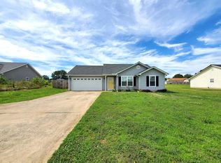 541 Mountain View Rd, Boiling Springs, SC 29316