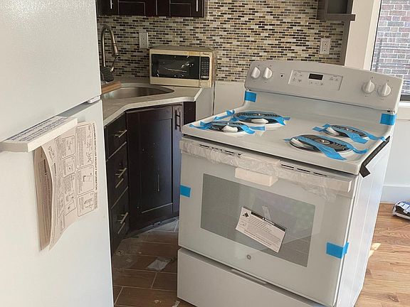 2nd image of 129 W 197th St #1A