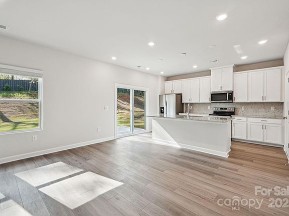 3rd image of 305 Alden Ct
