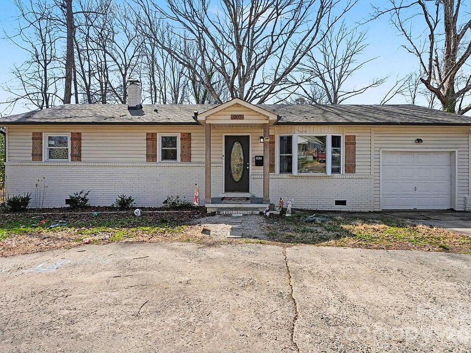 1st image of 207 Hovis Rd