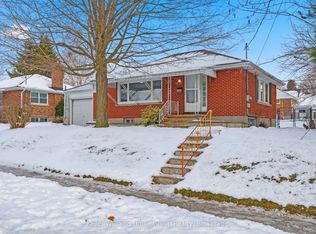 13 Ridgewood Ave, Guelph, ON N1H 6C3