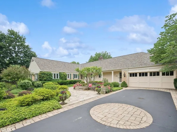 1628 Del Ogier Dr, Glenview, IL 60025