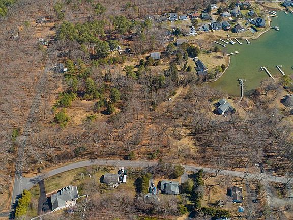 5th image of 5911 Tyler Rd