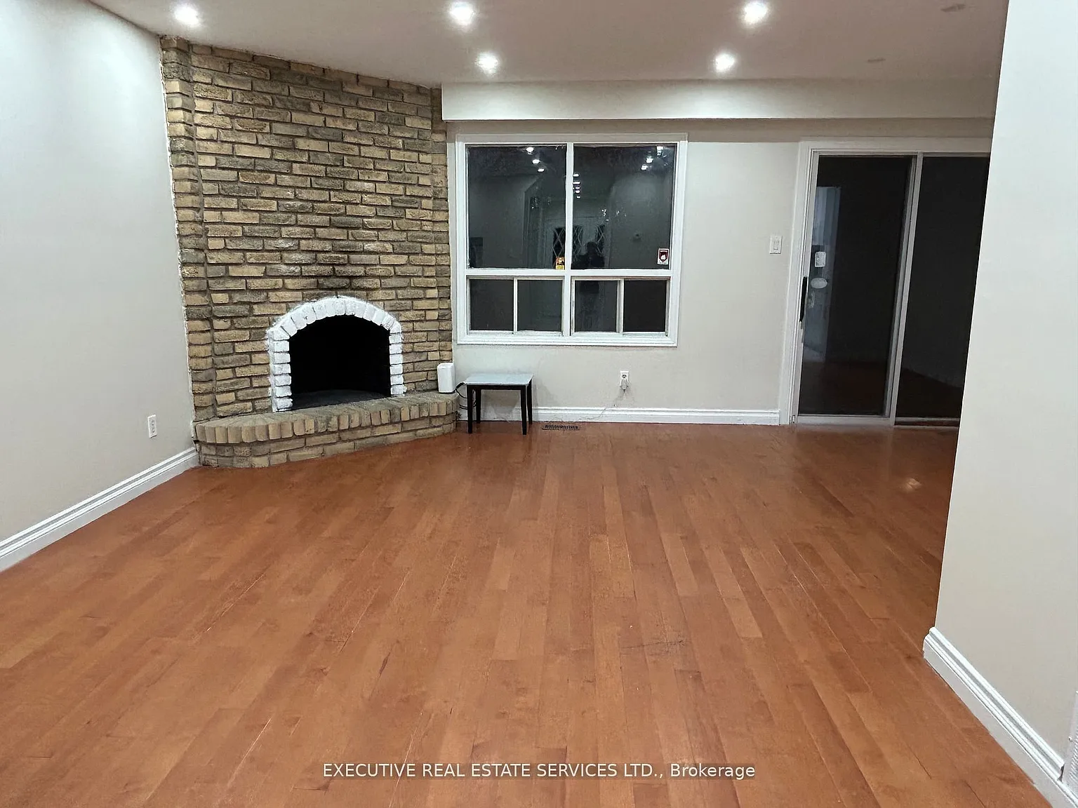 4 bed, $3,400 — Photo 3