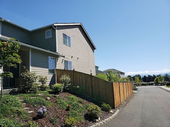 3rd image of 25514 128th Ave Se