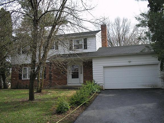 2nd image of 139 Caren Ave