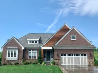 313 Crown Point Cir, Lakeside Park, KY 41017