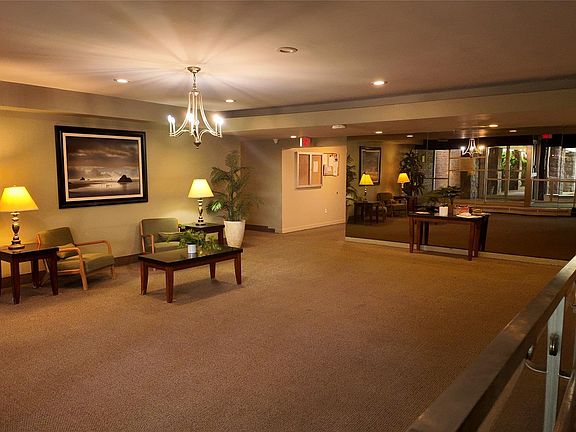 4th image of 30 South Cole Avenue #5E