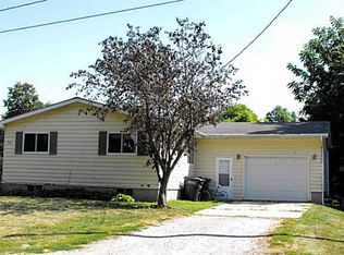 202 W 8th St, Prairie City, IA 50228