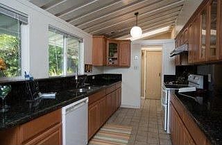 3rd image of 18591 Montpere Way
