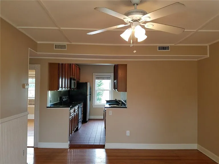 3 Bay View Ave #6 — Photo 12