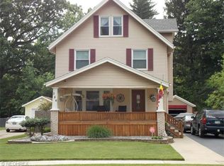 384 Oak Knoll Ave SE, Warren, OH