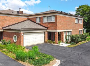 411 Milford Rd, Deerfield, IL 60015