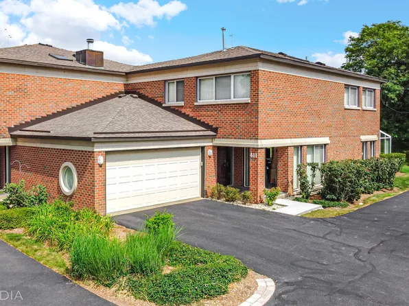 411 Milford Rd, Deerfield, IL 60015