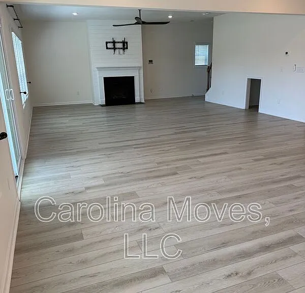 903 Gibbs Rd — Photo 40