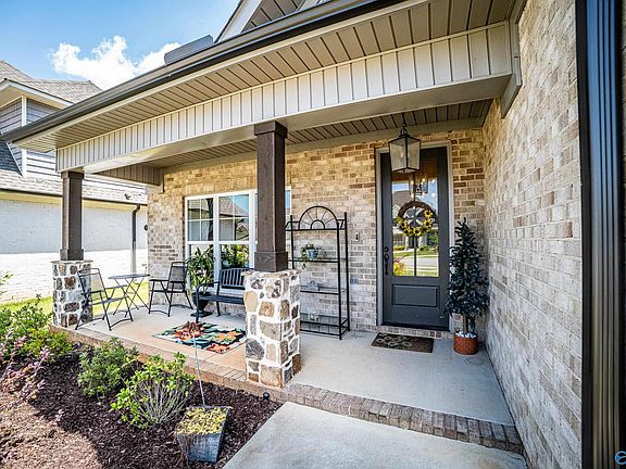 5th image of 13 Farmhouse Way