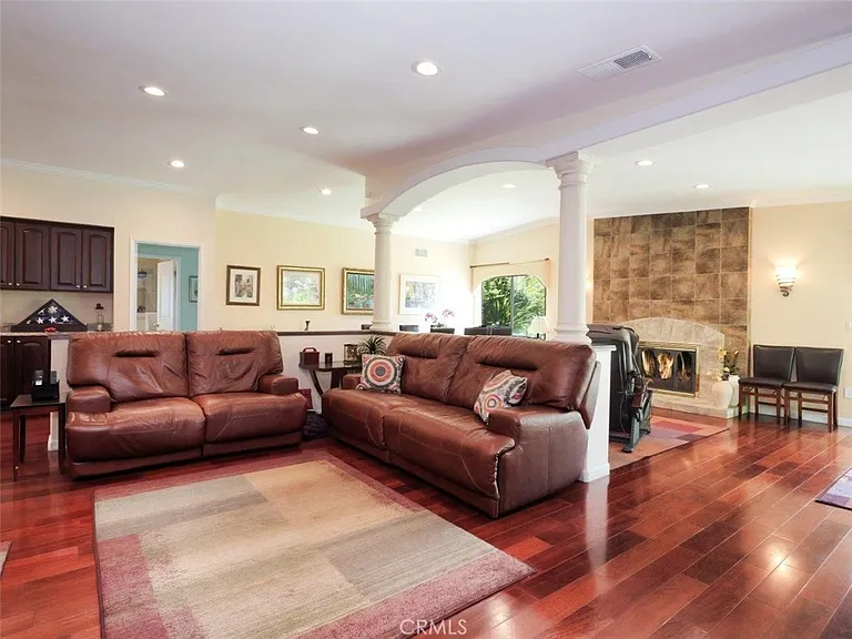 5014 Delacroix Rd — Photo 3