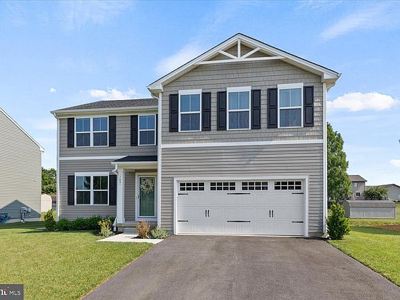 3rd image of 109 Appaloosa Dr