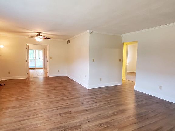5th image of 8718 Shadycreek Dr