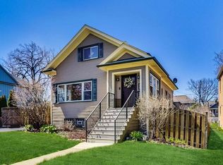 272 N Willow Rd, Elmhurst, IL 60126