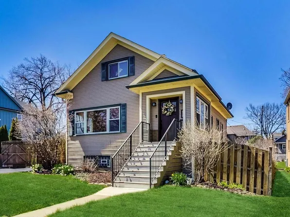 272 N Willow Rd, Elmhurst, IL 60126