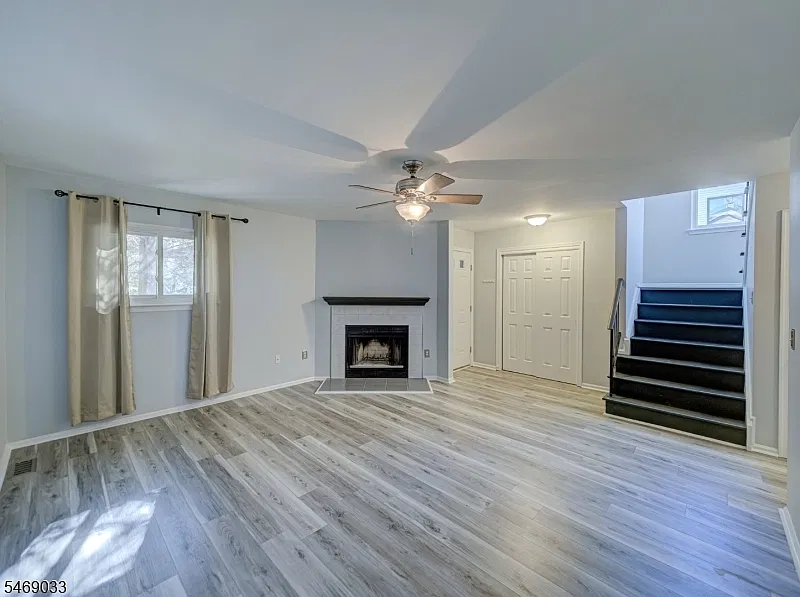 2 bed, 2.5 bath, $2,575 — Photo 3