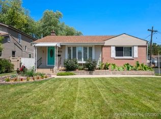 851 S Michigan Ave, Villa Park, IL