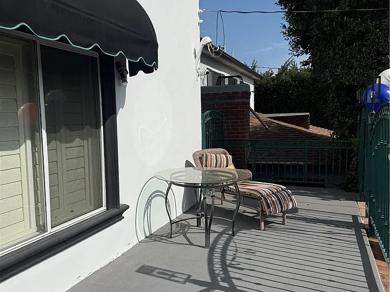 9031 Phyllis Ave #1 — Photo 14