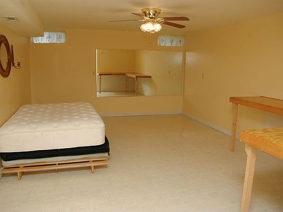 5th image of 15 Puritan Pl