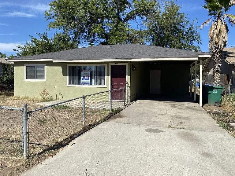 412 Alameda Ave — Photo 1