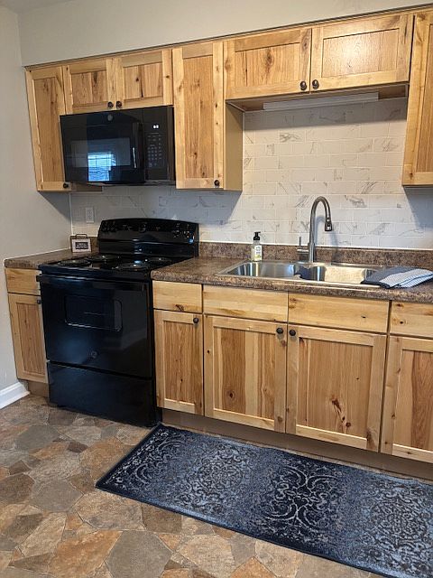 Brand new kitchen!