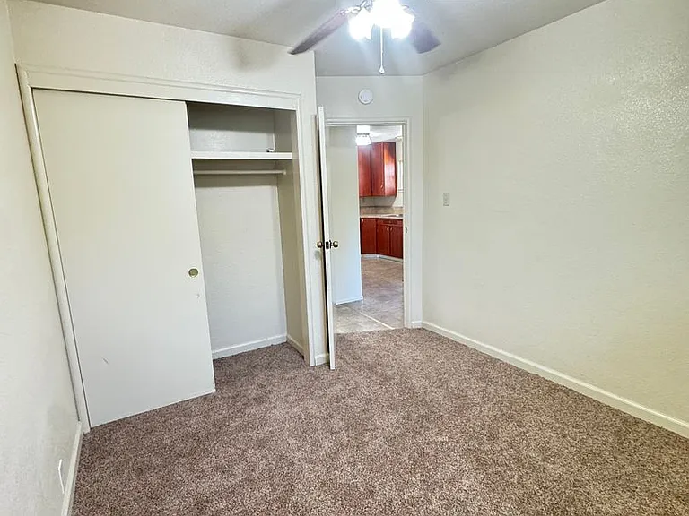 6093 Park Ave — Photo 8