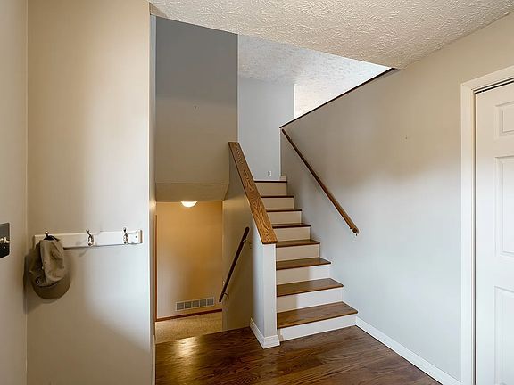 Foyer/Entryway + Coat Closet