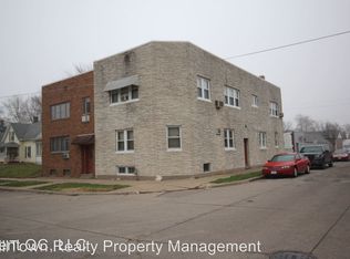 1726 9th St APT 6, Moline, IL 61265