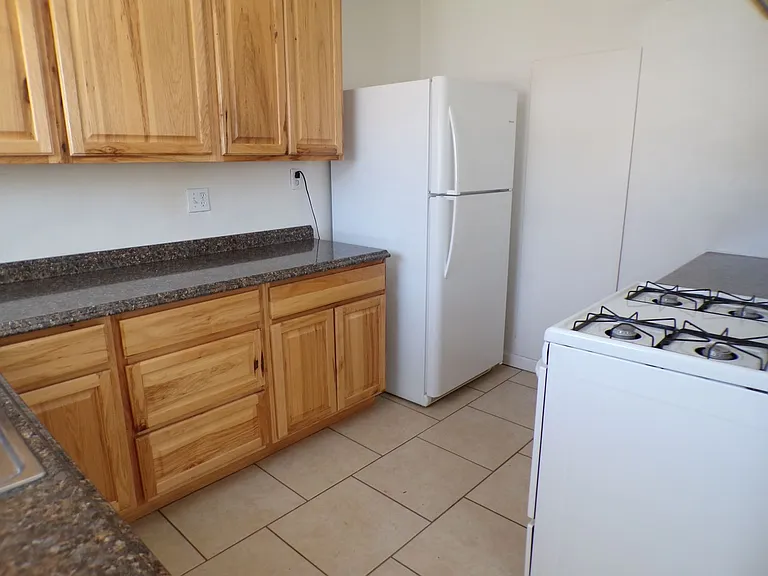 3930 Neptune Ave — Photo 8