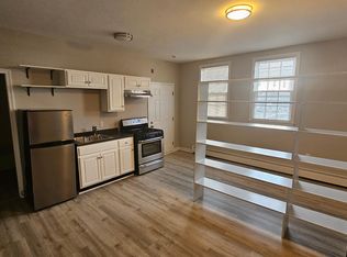 84 Cabot St #2, Beverly, MA 01915